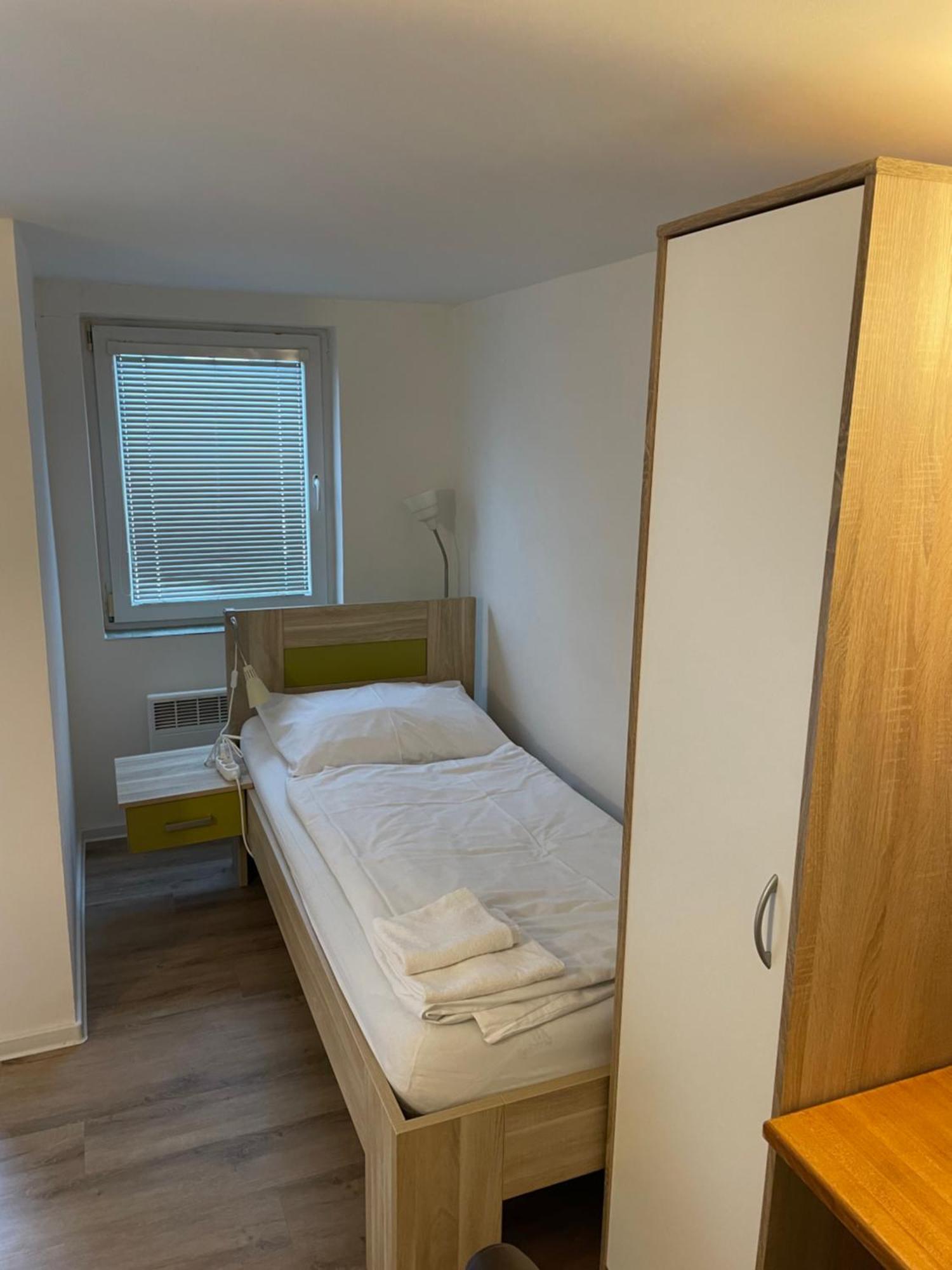 Penzion Nova Hospoda Prag Exteriör bild