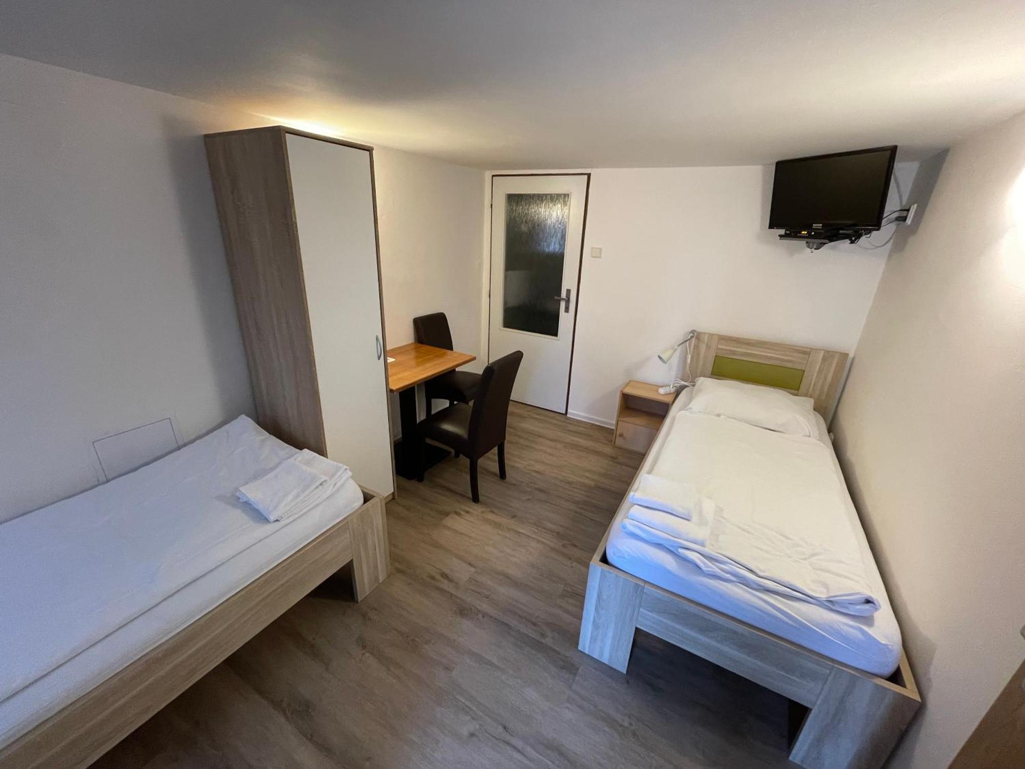 Penzion Nova Hospoda Prag Exteriör bild