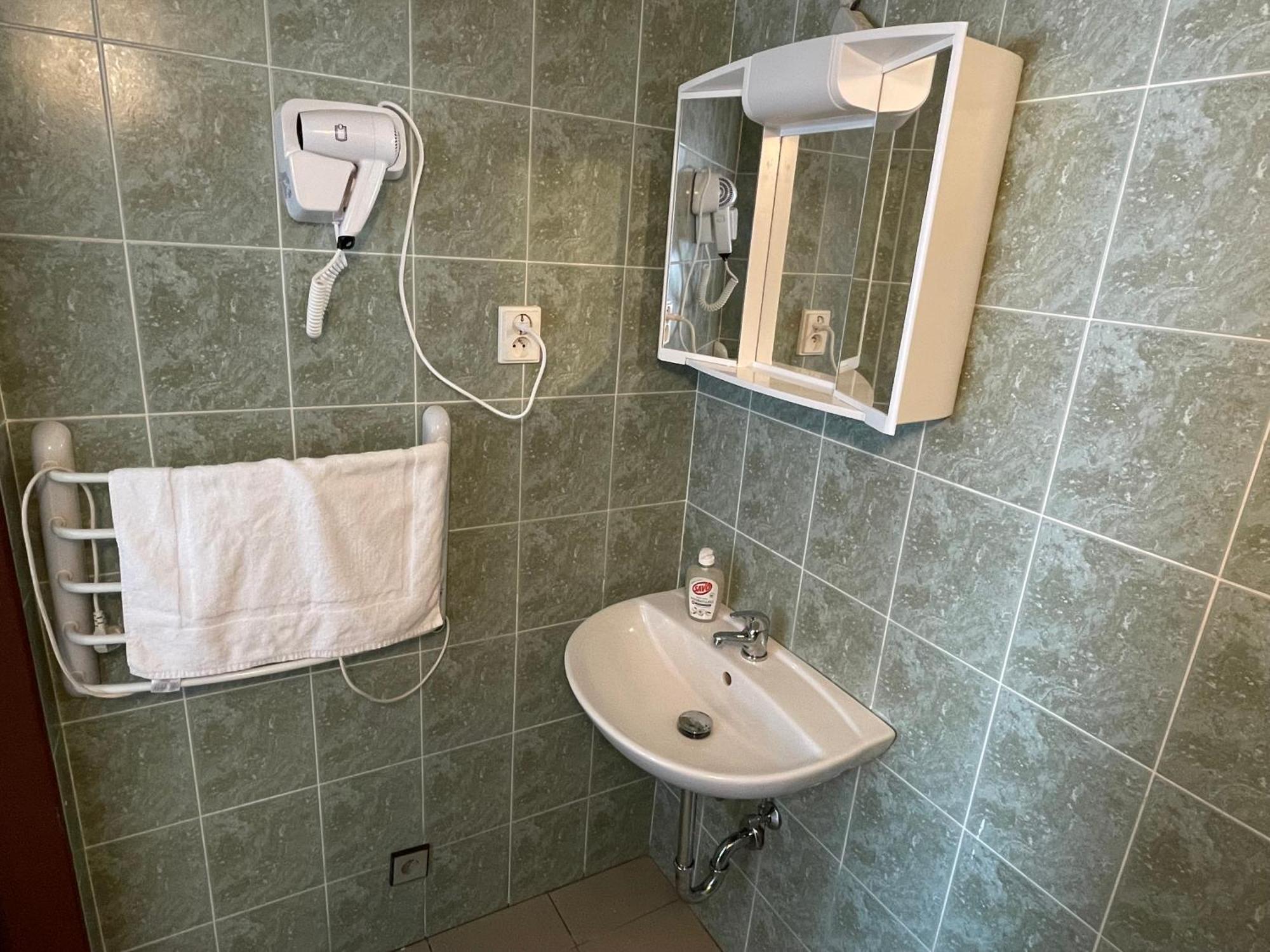 Penzion Nova Hospoda Prag Exteriör bild