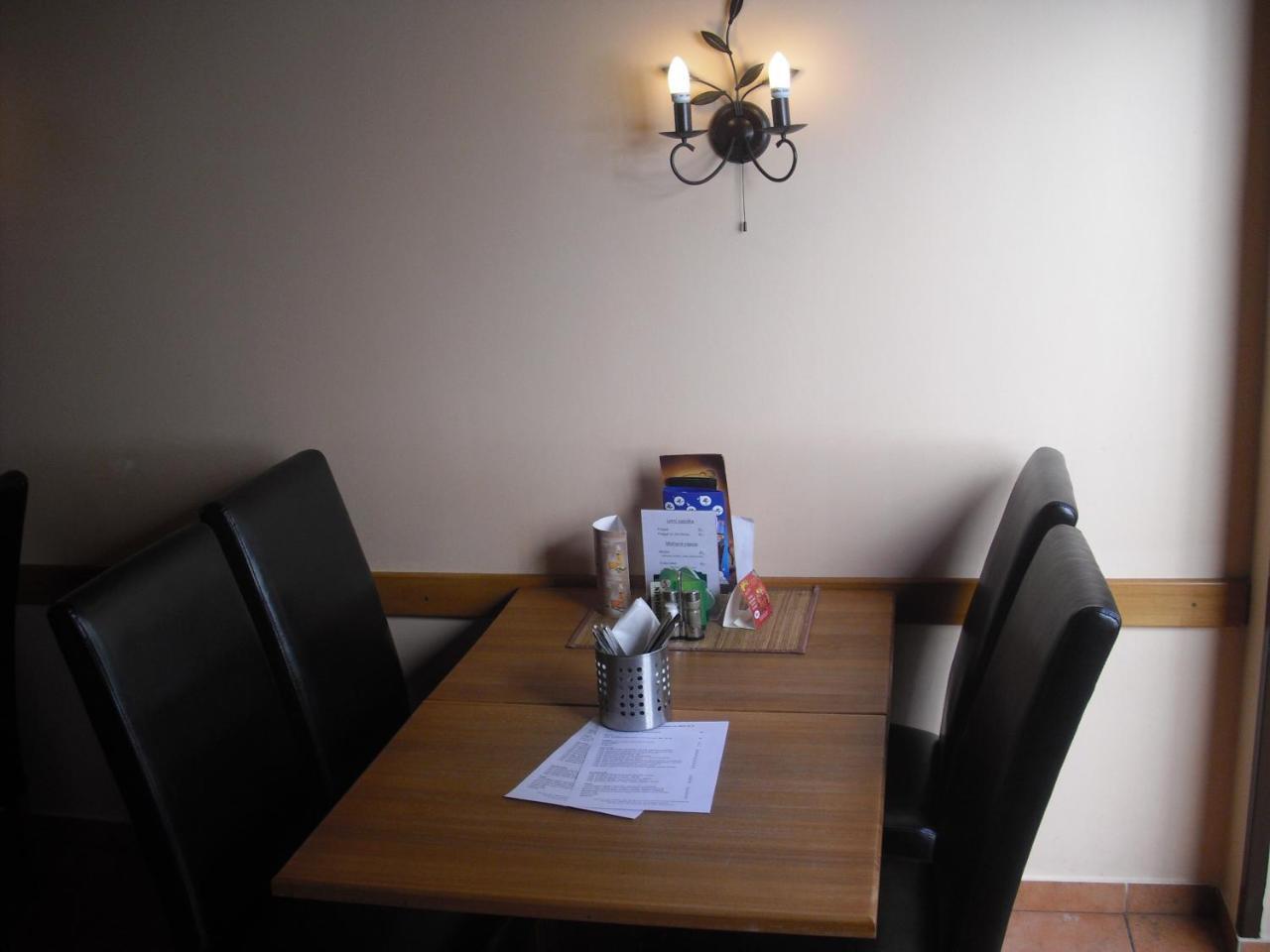 Penzion Nova Hospoda Prag Exteriör bild