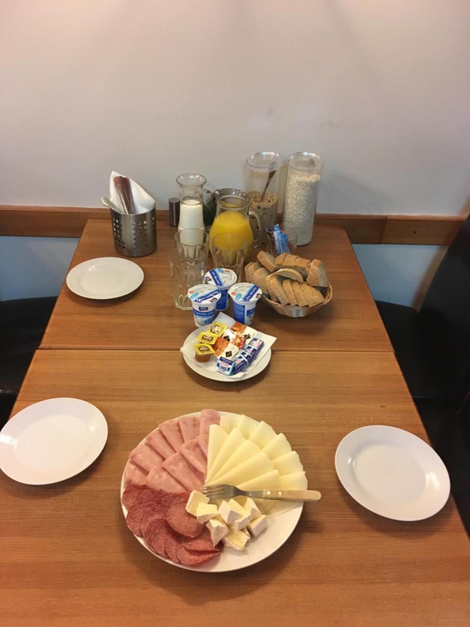 Penzion Nova Hospoda Prag Exteriör bild