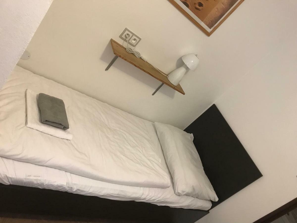 Penzion Nova Hospoda Prag Exteriör bild